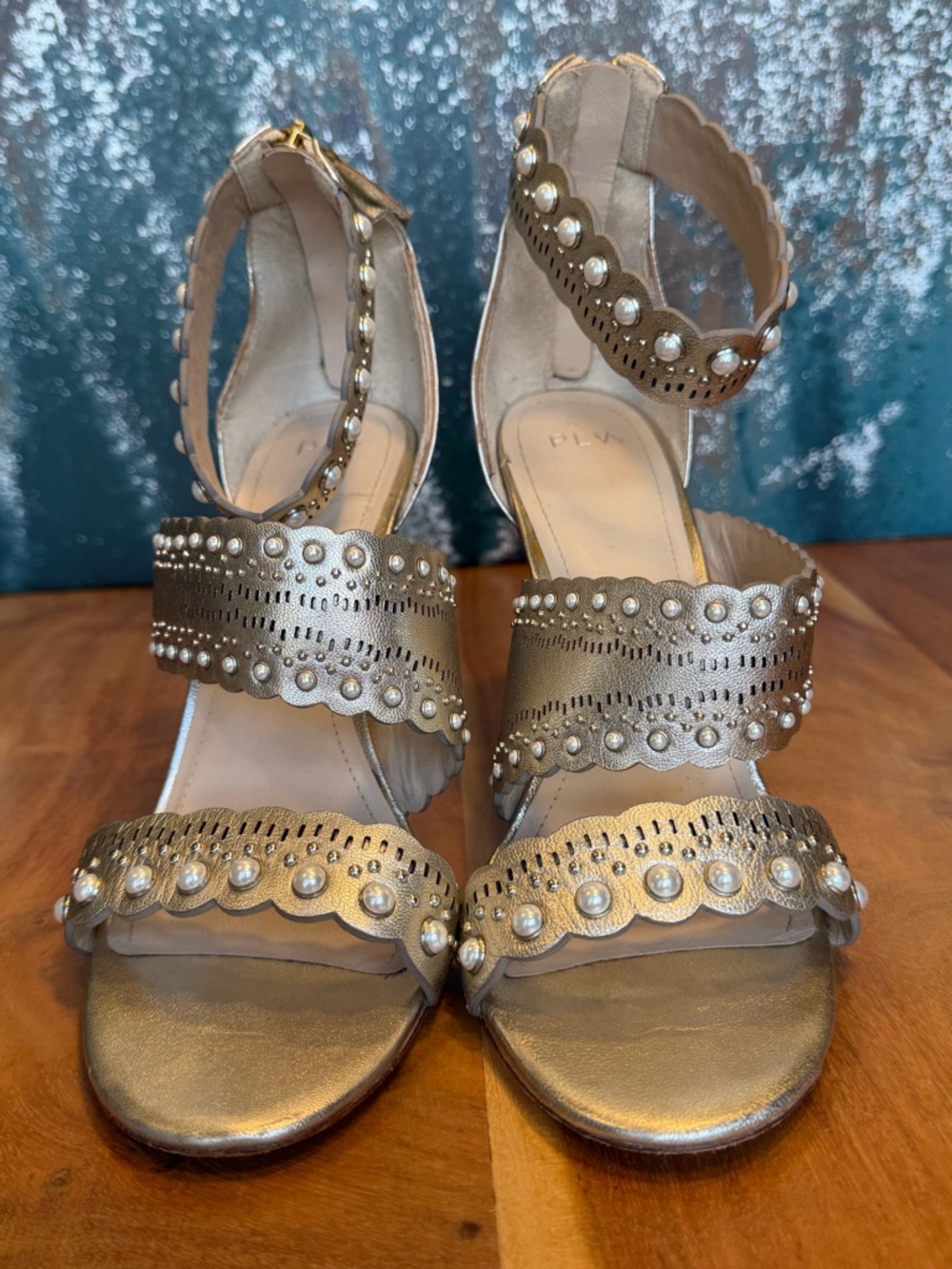 PLV Dressy Gold/White Pearl Embellished Heels 4” Size 9.5 (GUC) - Picture 5 of 16